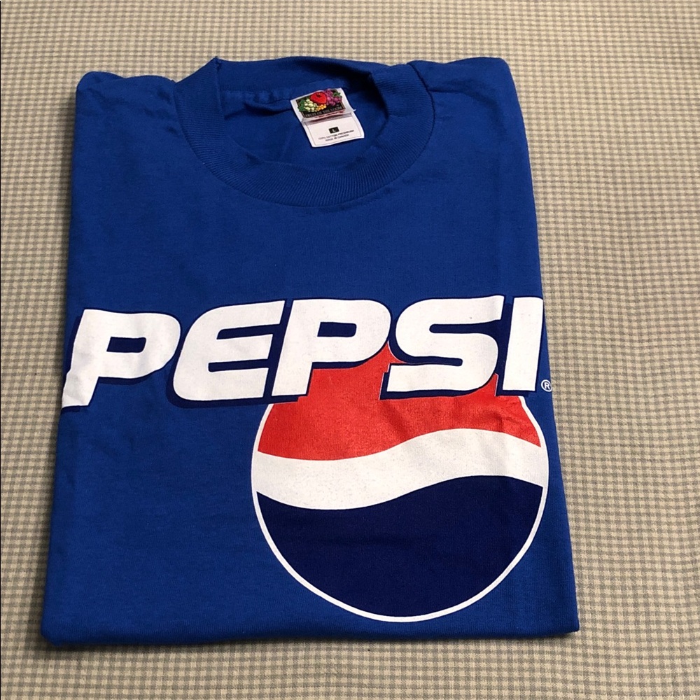 Vintage Pepsi Logo Blue Tee Fruit of the Loom Size Large #999